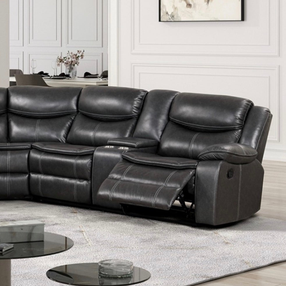 Manual Reclining Sectional ￼